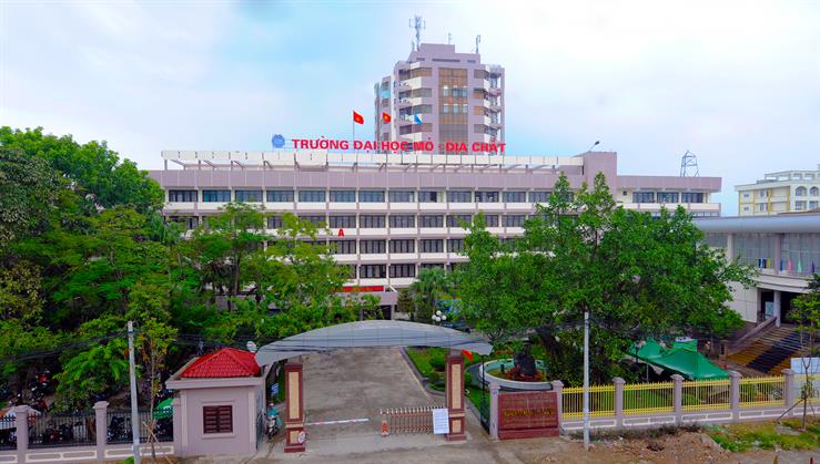 Tuyển sinh Khoa Công nghệ thông tin