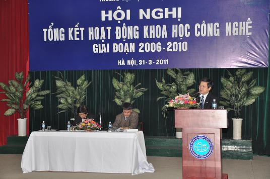 tong_ket_nckh-2.jpg tong_ket_nckh-2.jpg